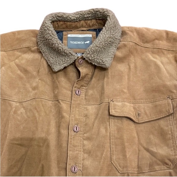 Toad & CO Corduroy Sherpa Collared Button Front
Jacket size XXL - Picture 4 of 6